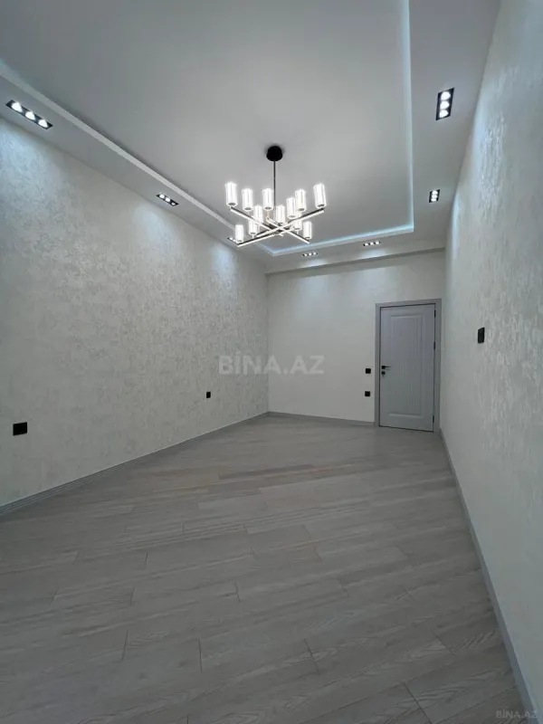 Satılır 2 otaqlı mənzil 80 m²