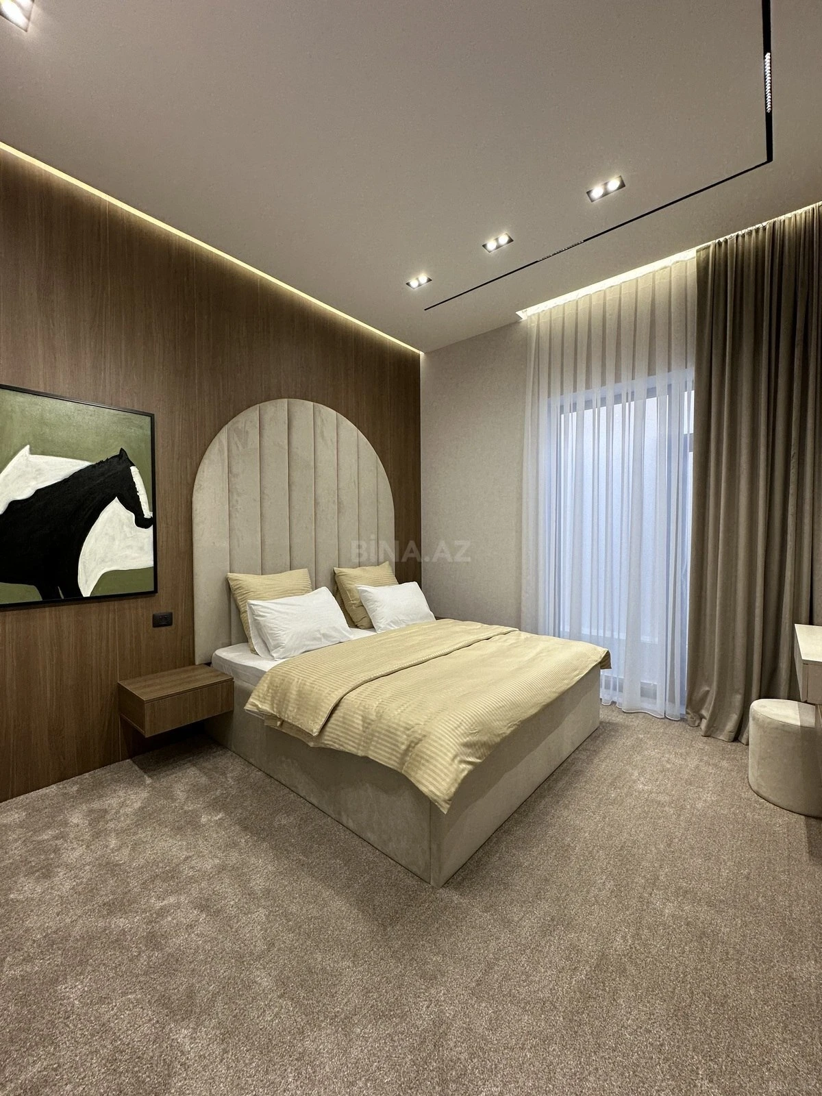 Satılır 5 otaqlı həyət evi 260 m²