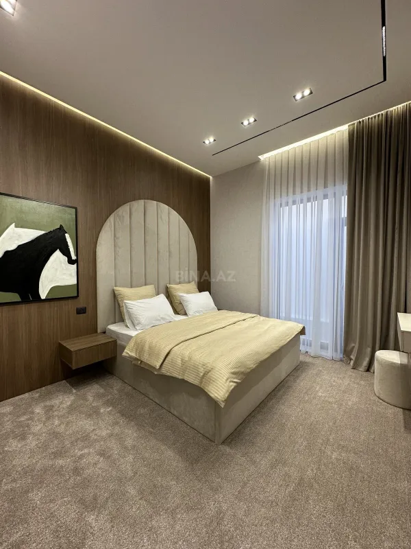 Satılır 5 otaqlı həyət evi 260 m²