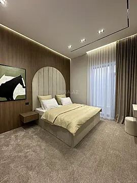 Satılır 5 otaqlı həyət evi 260 m²