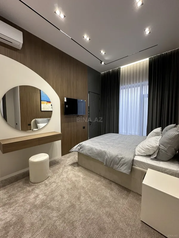 Satılır 5 otaqlı həyət evi 260 m²
