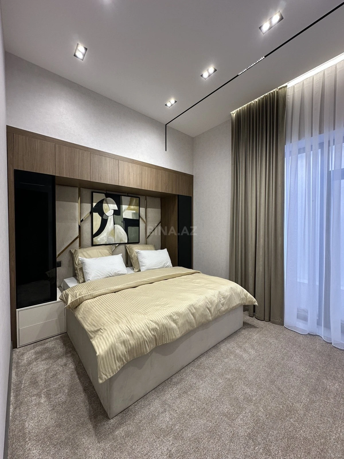 Satılır 5 otaqlı həyət evi 260 m²