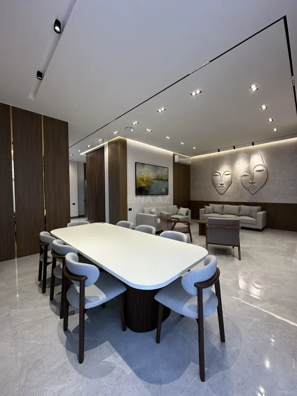 Satılır 5 otaqlı həyət evi 260 m²