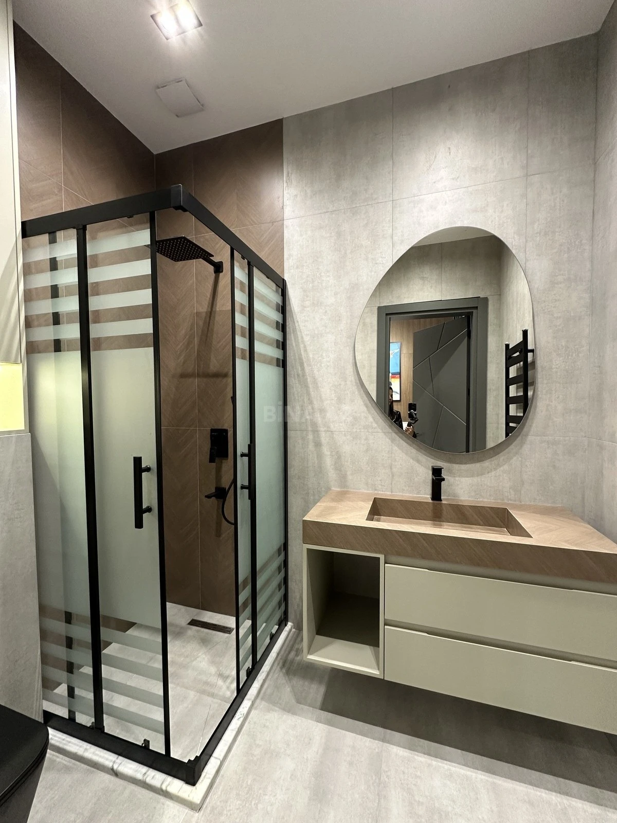 Satılır 5 otaqlı həyət evi 260 m²