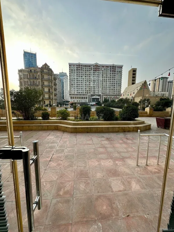 Satılır obyekt 81 m²