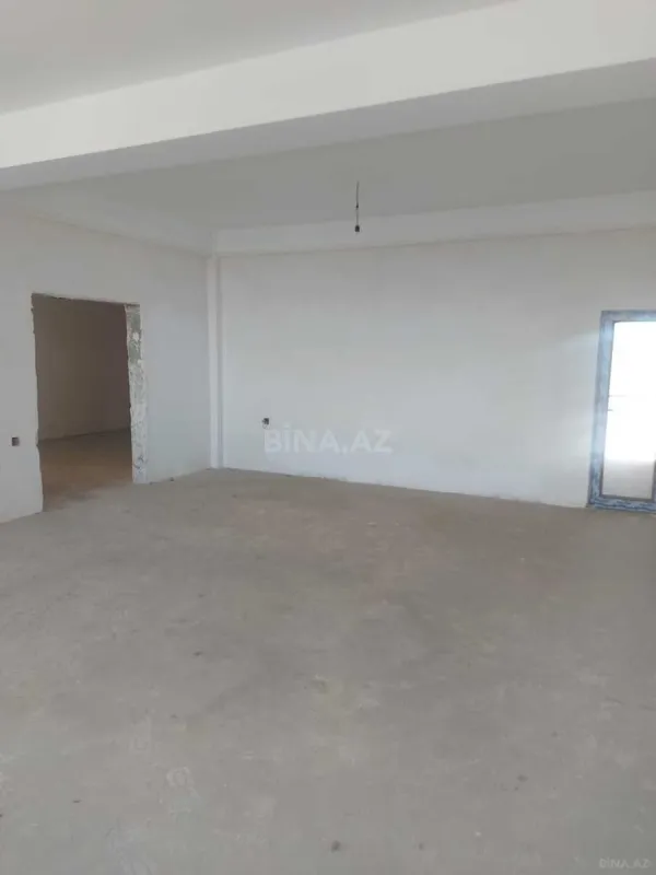 Satılır 4 otaqlı mənzil 175 m²