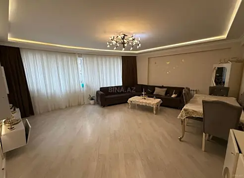 Satılır 3 otaqlı mənzil 130 m²