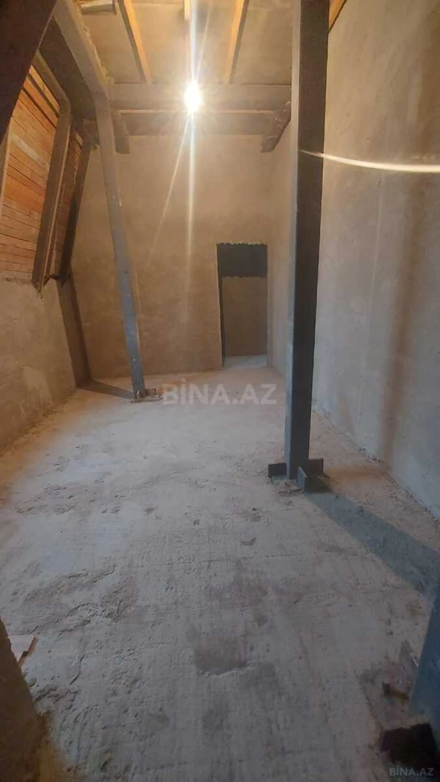 Satılır 3 otaqlı mənzil 170 m²