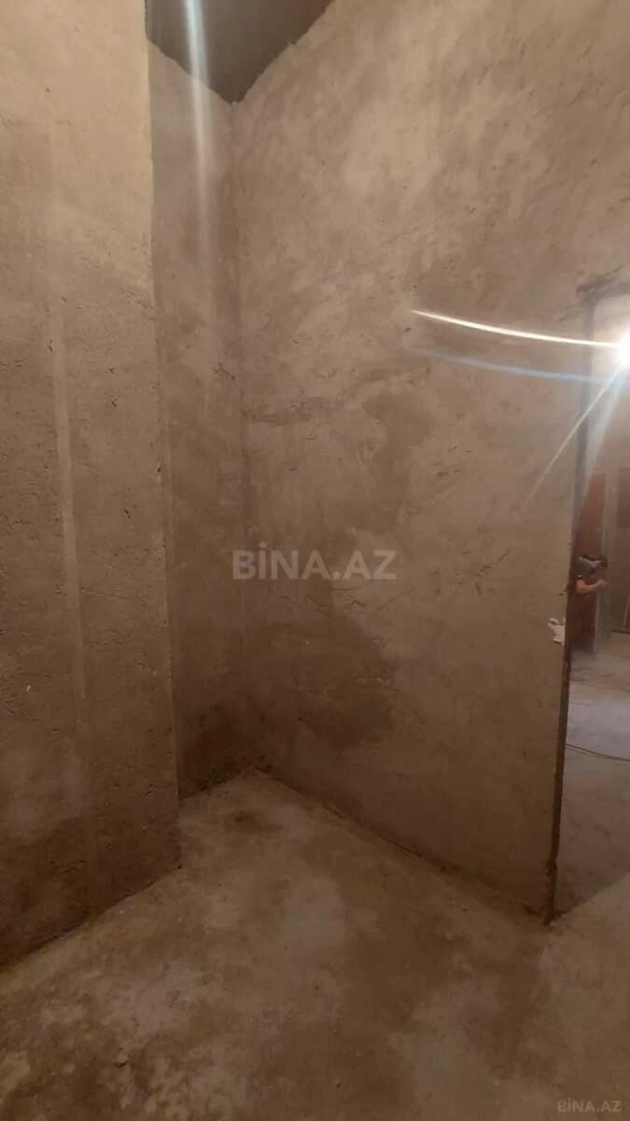 Satılır 3 otaqlı mənzil 170 m²
