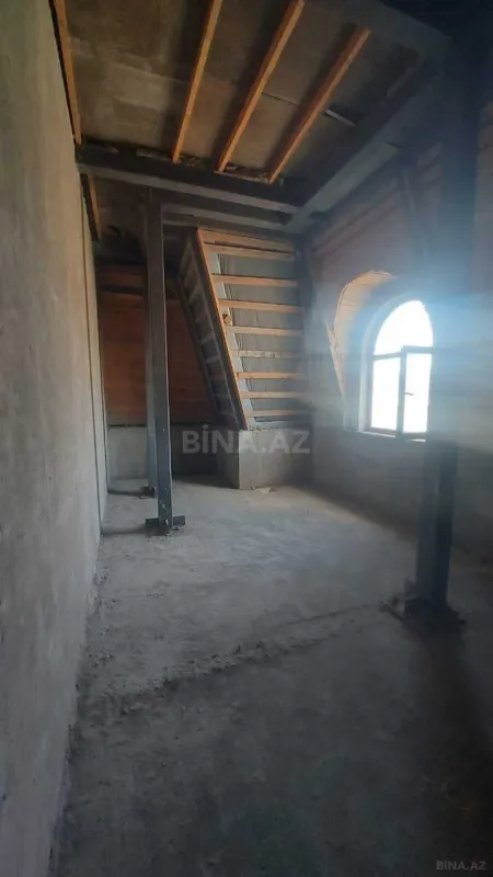 Satılır 3 otaqlı mənzil 170 m²