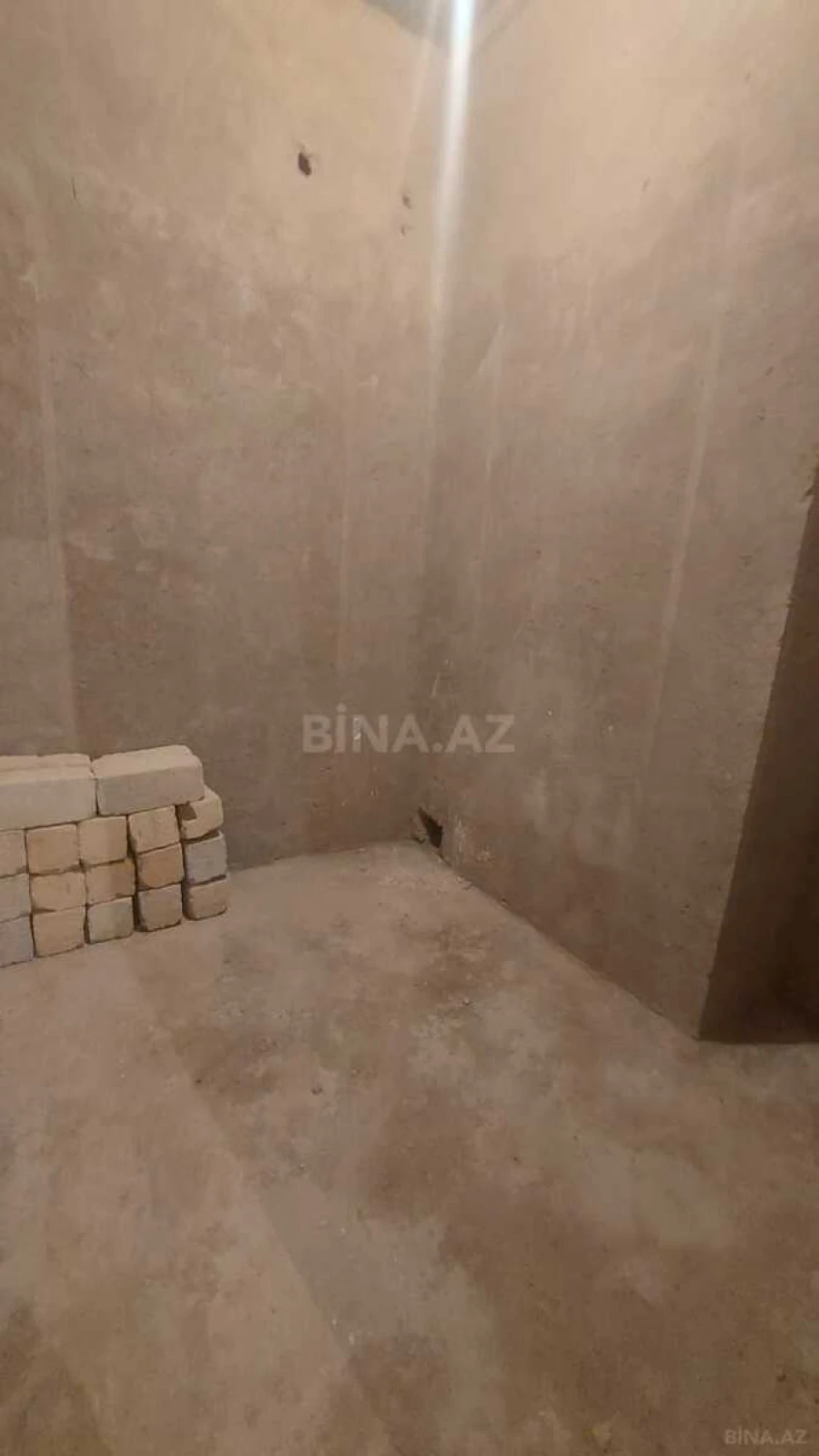 Satılır 3 otaqlı mənzil 170 m²