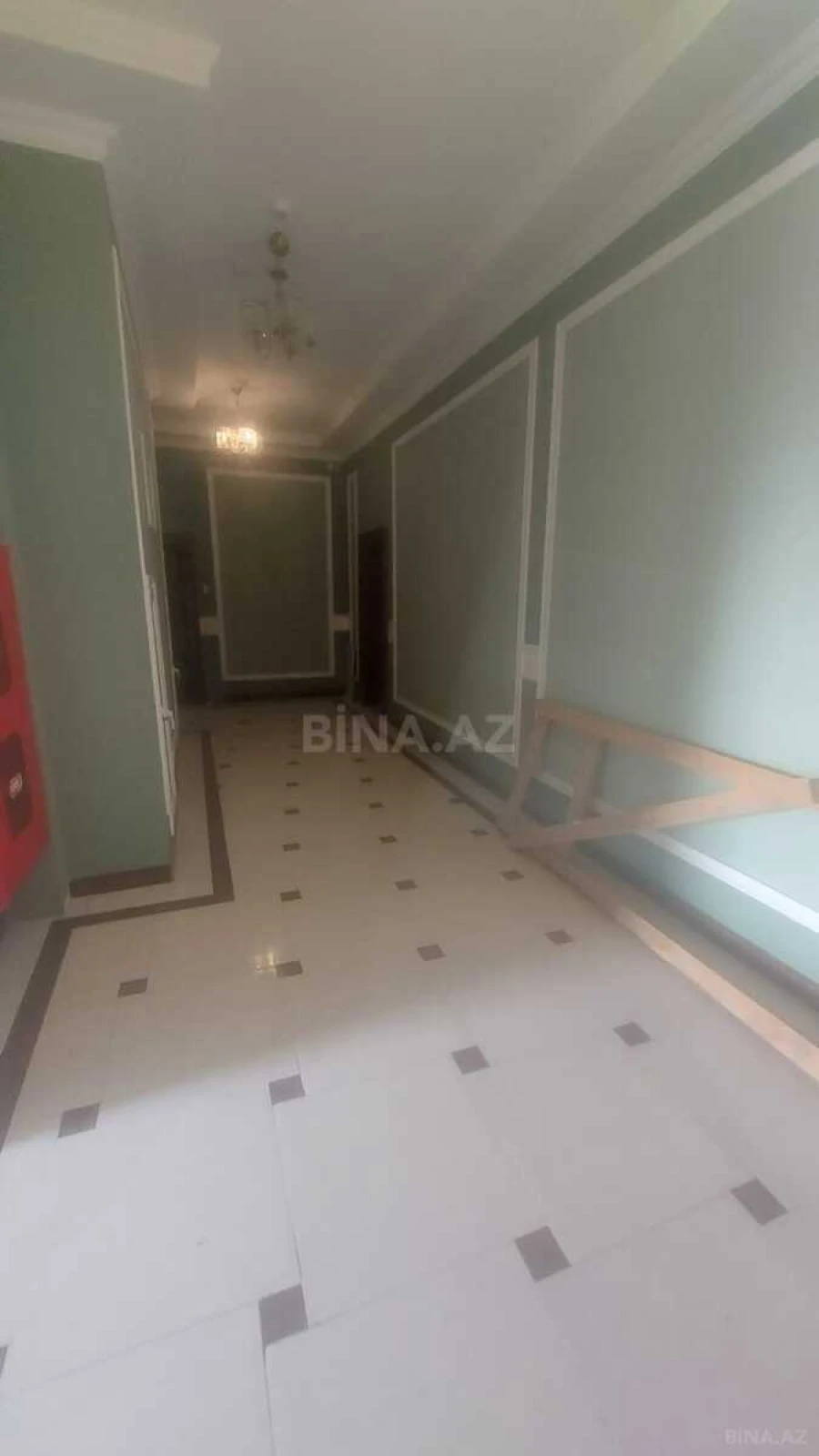 Satılır 3 otaqlı mənzil 170 m²