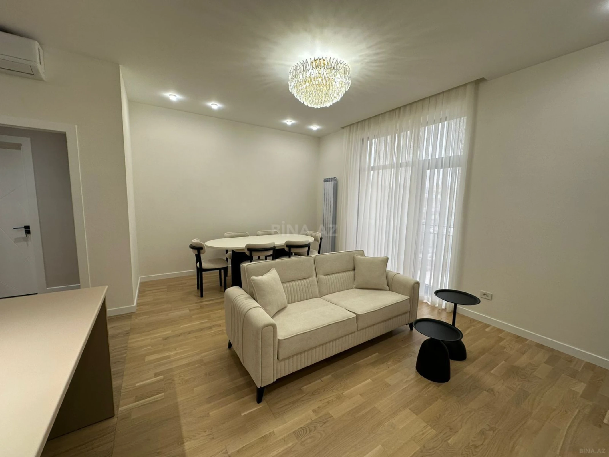 Kirayə verilir 3 otaqlı mənzil 120 m²