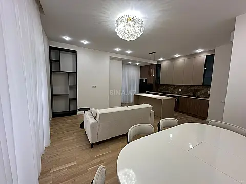 Kirayə verilir 3 otaqlı mənzil 120 m²
