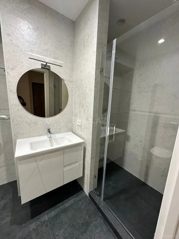 Kirayə verilir 3 otaqlı mənzil 120 m²