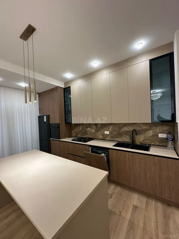 Kirayə verilir 3 otaqlı mənzil 120 m²