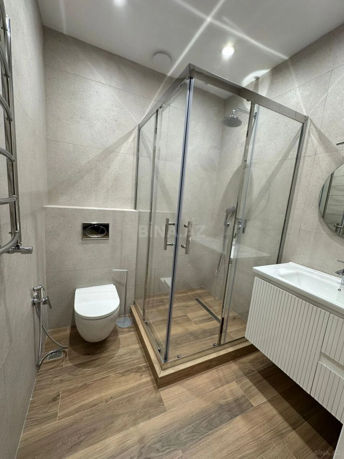 Kirayə verilir 3 otaqlı mənzil 120 m²