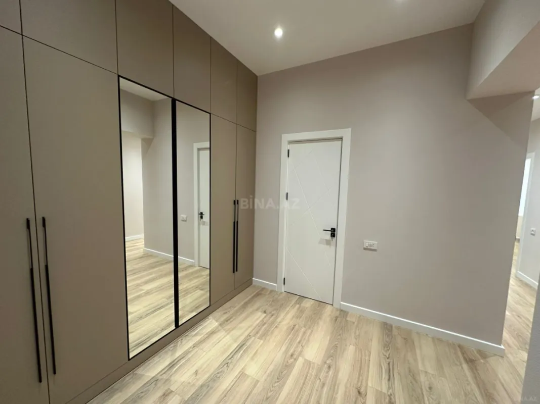 Kirayə verilir 3 otaqlı mənzil 120 m²