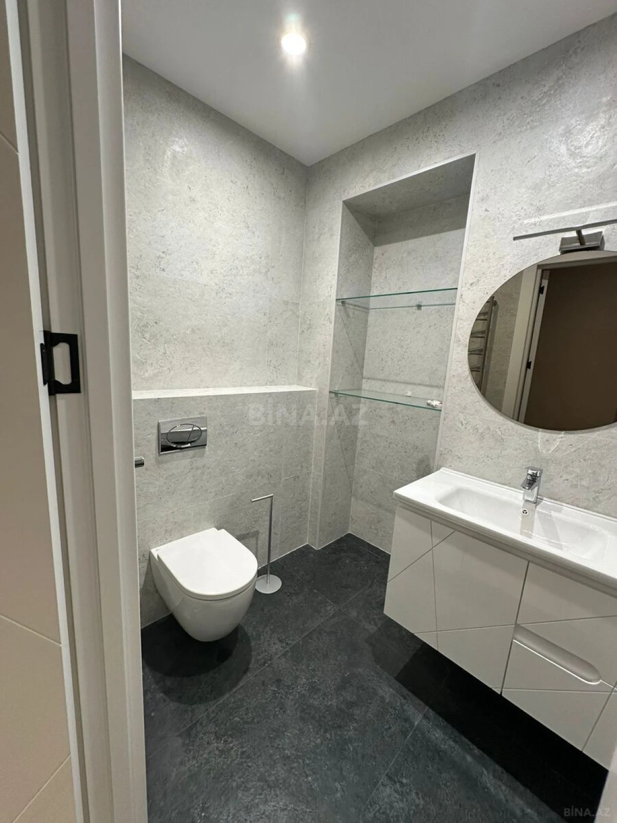 Kirayə verilir 3 otaqlı mənzil 120 m²