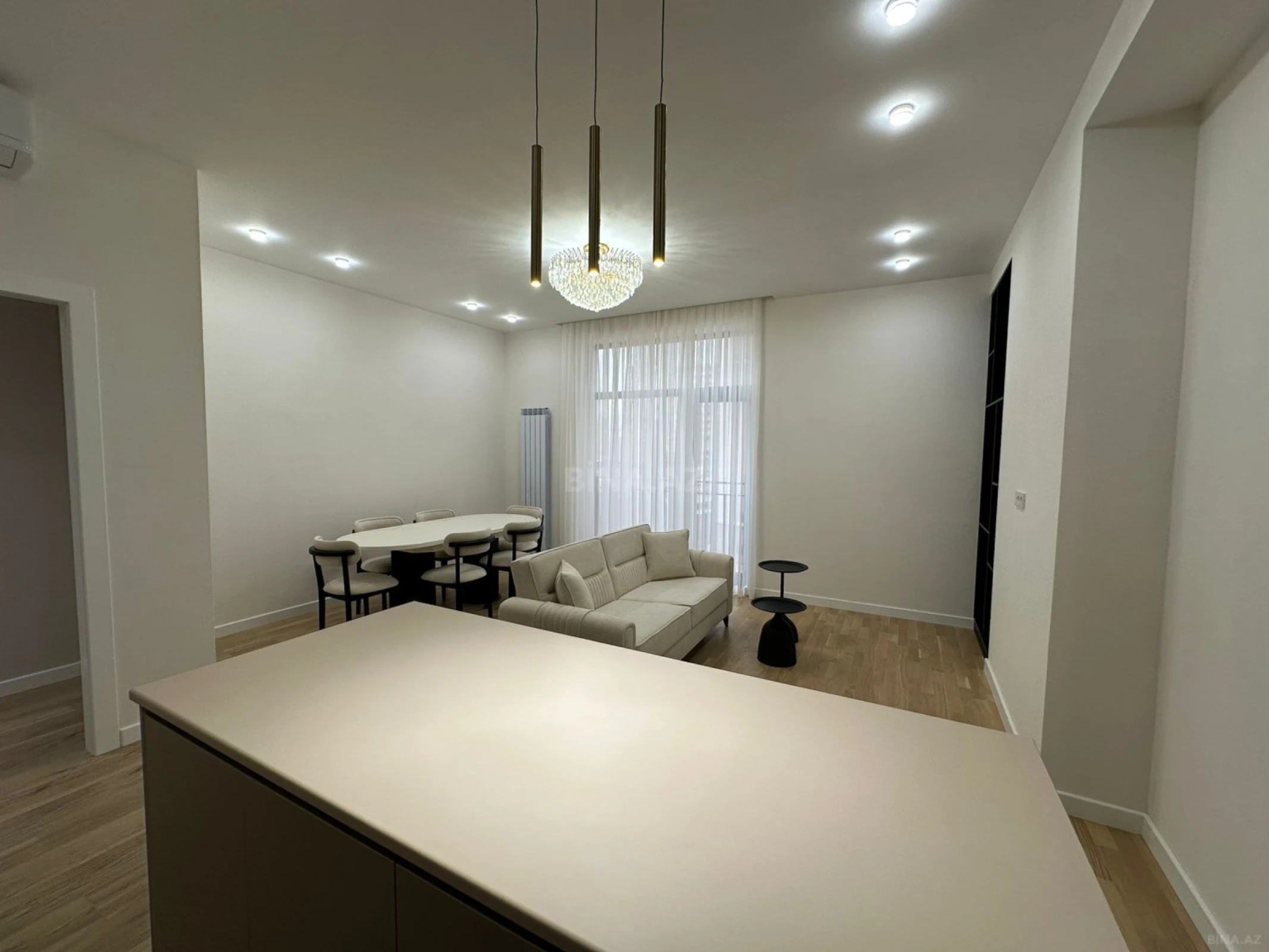 Kirayə verilir 3 otaqlı mənzil 120 m²