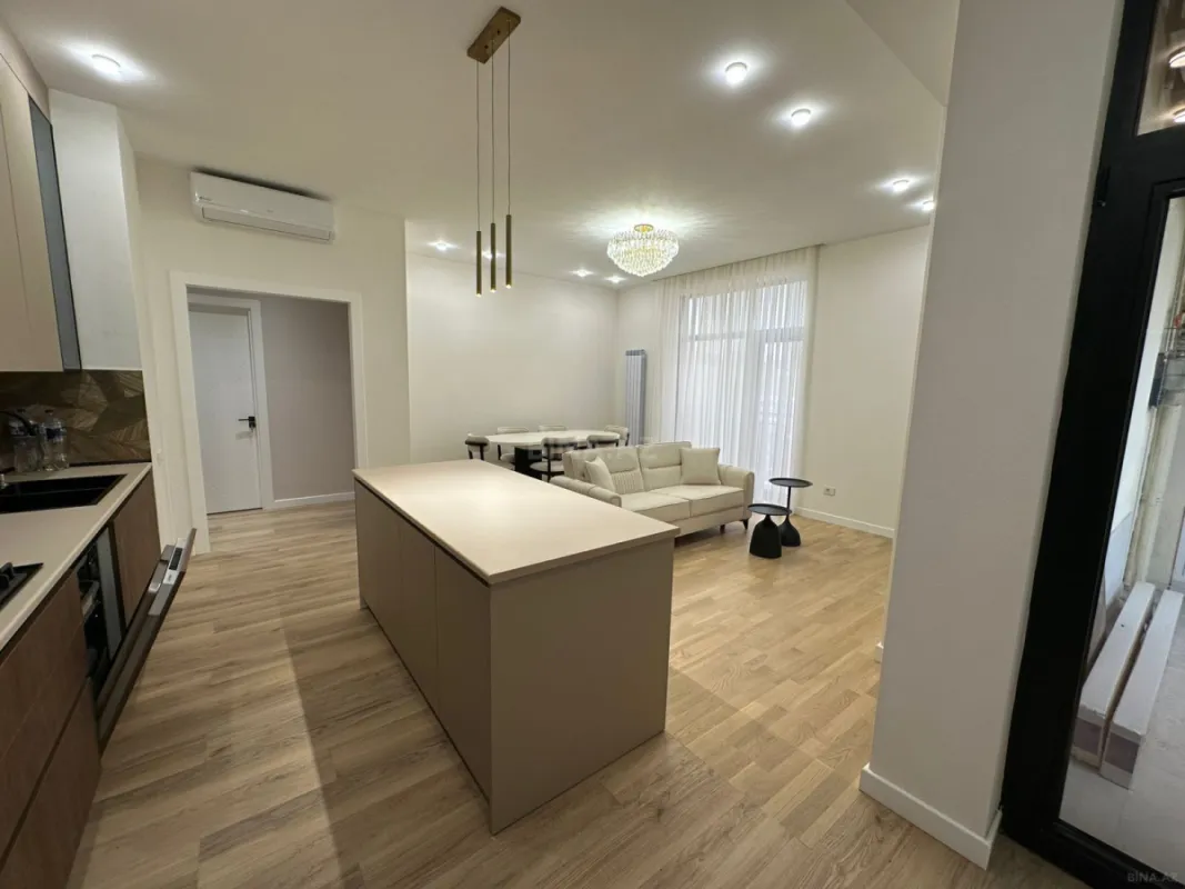 Kirayə verilir 3 otaqlı mənzil 120 m²
