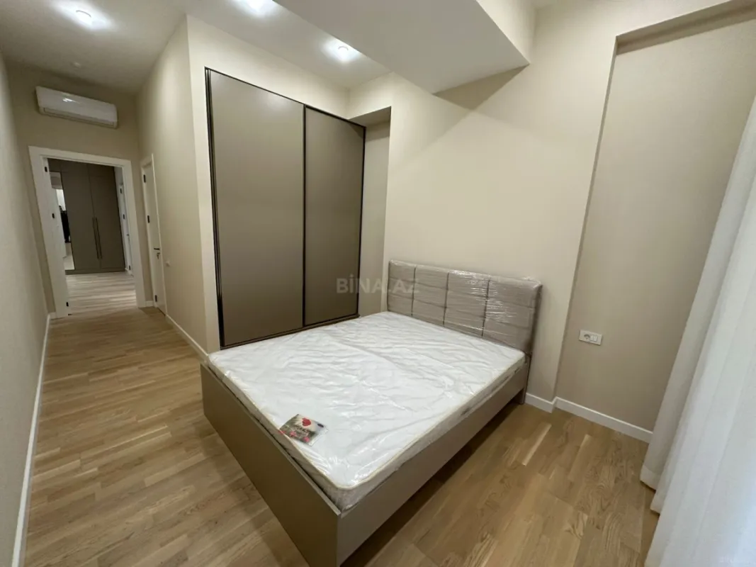 Kirayə verilir 3 otaqlı mənzil 120 m²