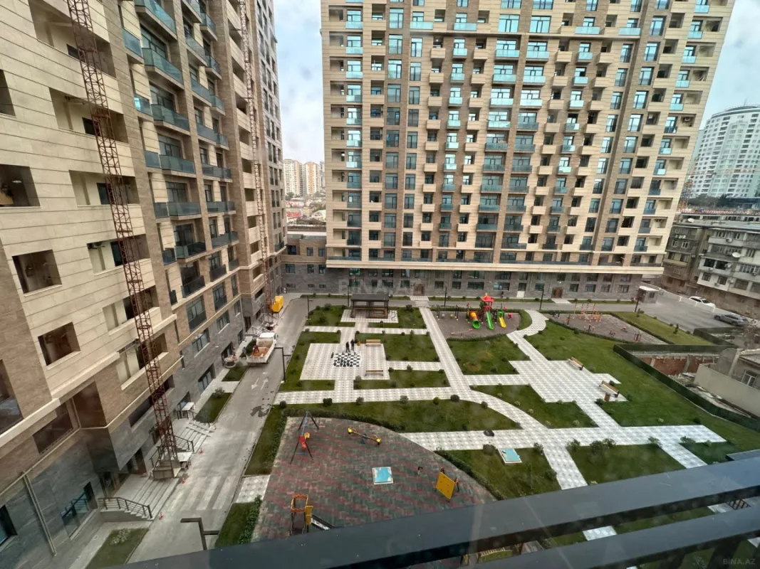 Kirayə verilir 3 otaqlı mənzil 120 m²