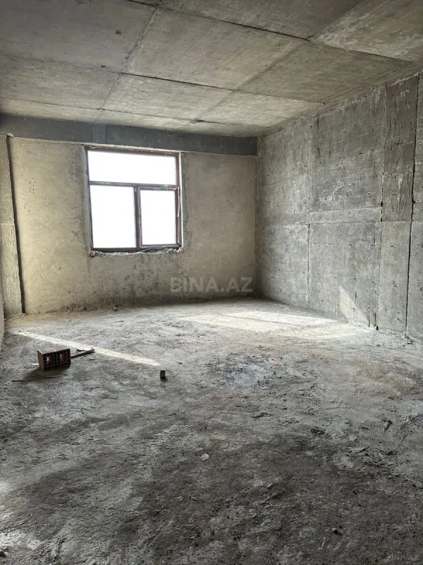 Satılır 3 otaqlı mənzil 123 m²