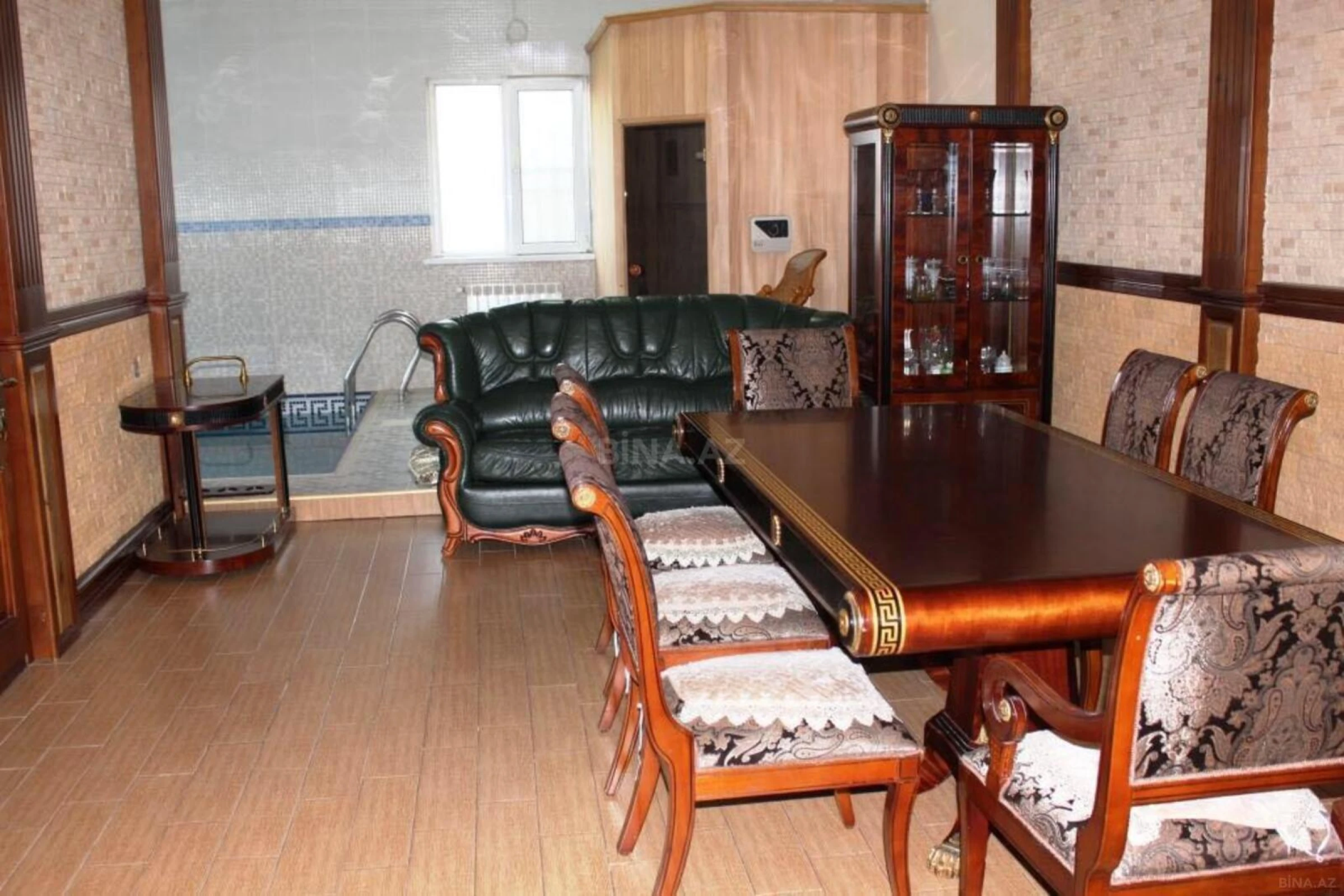 Satılır 7 otaqlı həyət evi 336 m²