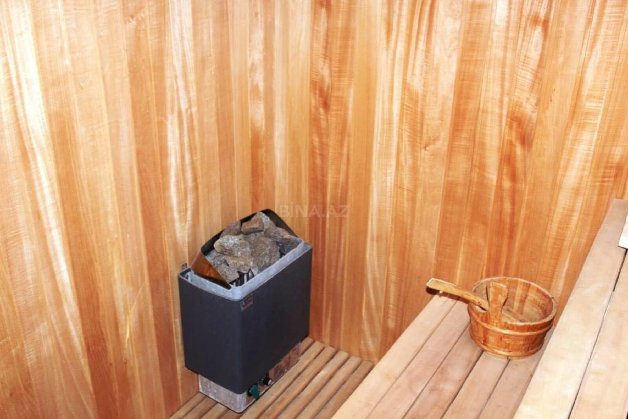 Satılır 7 otaqlı həyət evi 336 m²