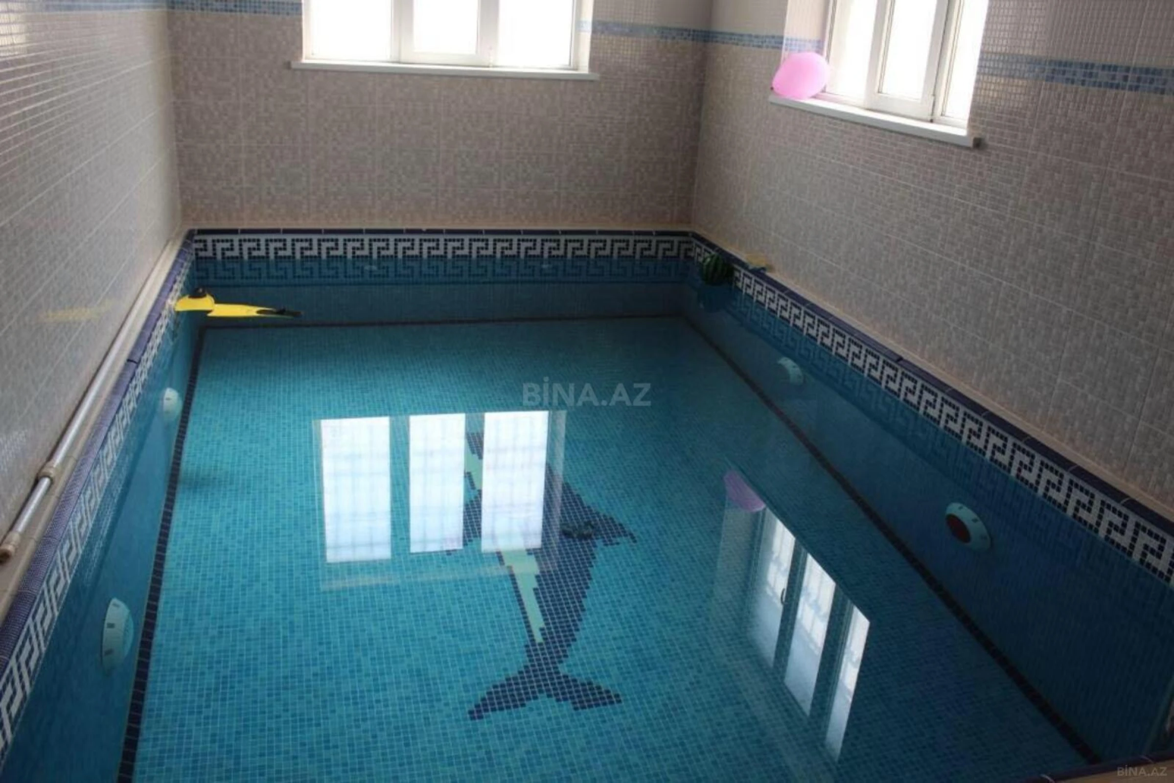 Satılır 7 otaqlı həyət evi 336 m²