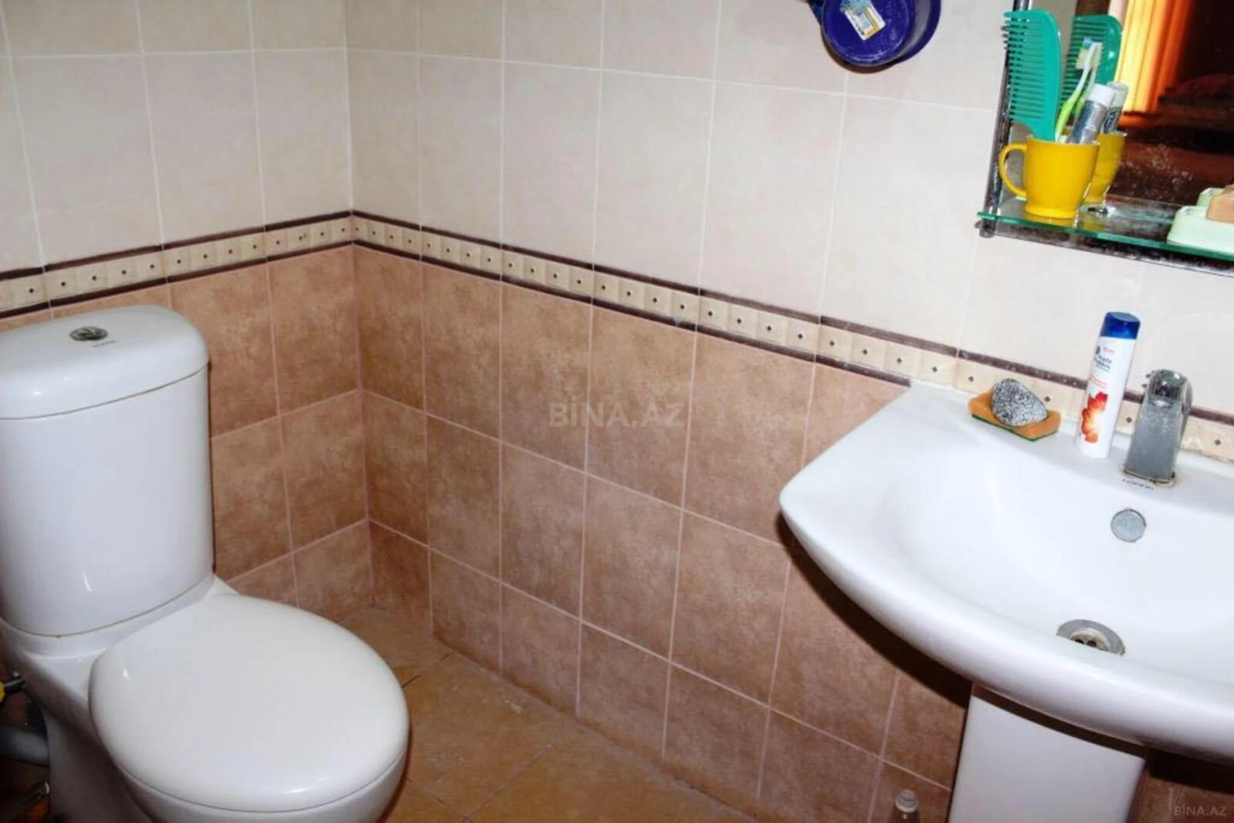 Satılır 7 otaqlı həyət evi 336 m²