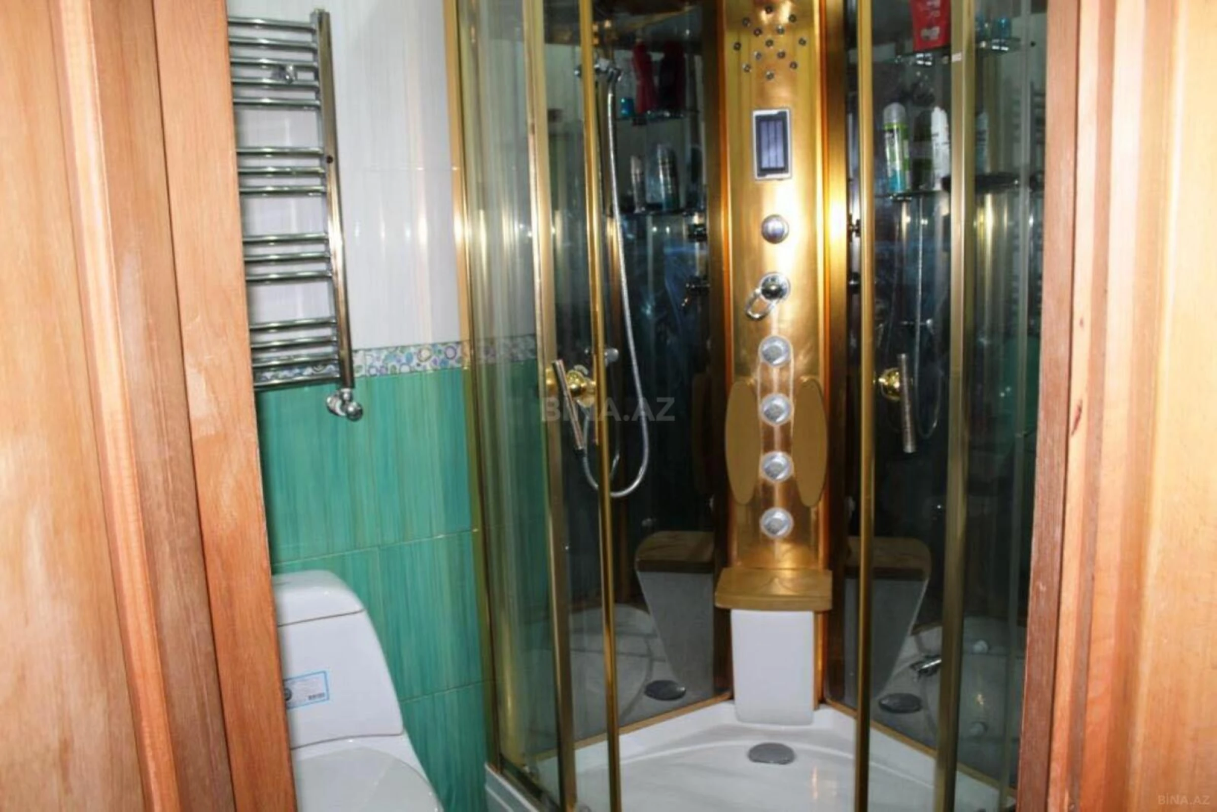 Satılır 7 otaqlı həyət evi 336 m²