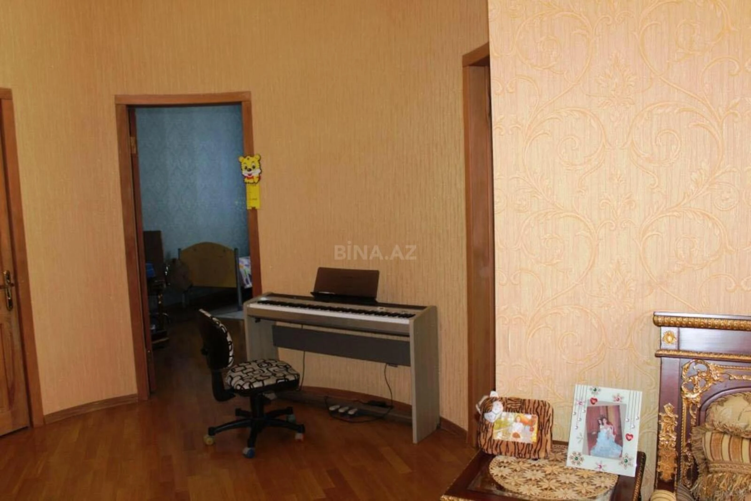 Satılır 7 otaqlı həyət evi 336 m²