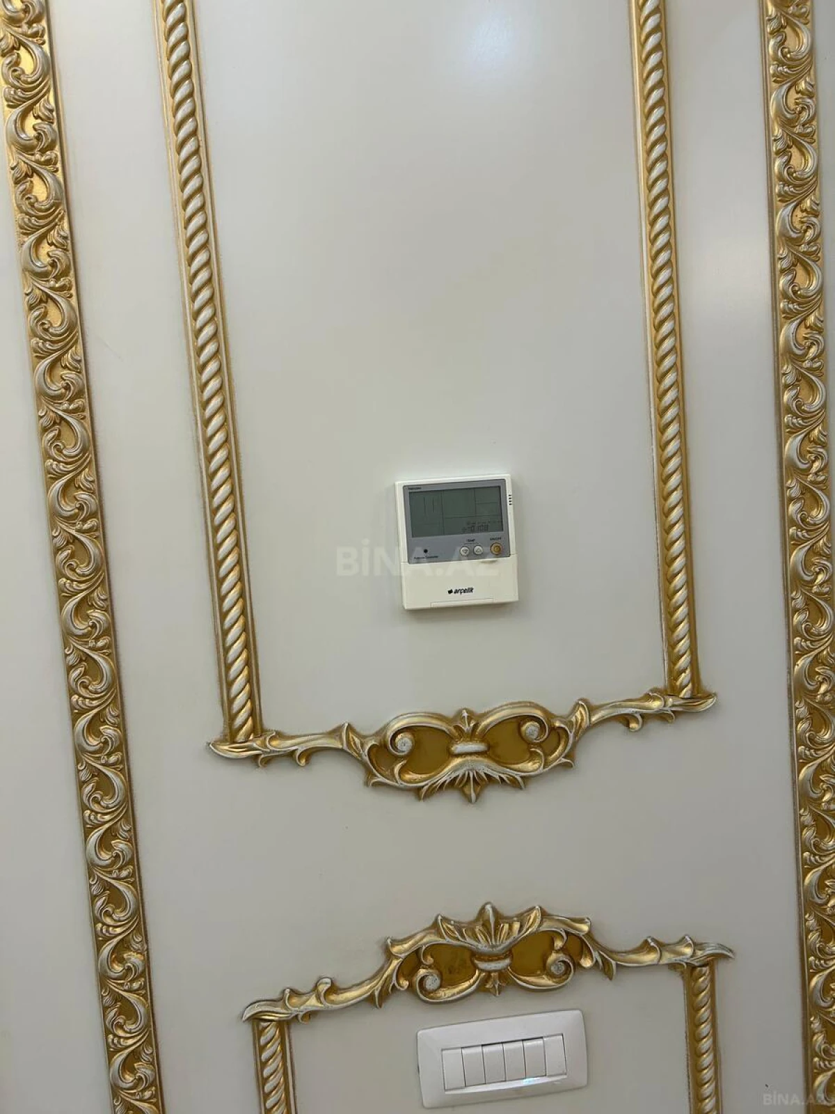 Satılır 6 otaqlı mənzil 540 m²