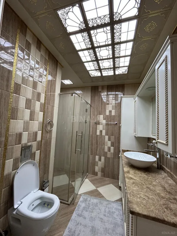 Satılır 6 otaqlı mənzil 540 m²