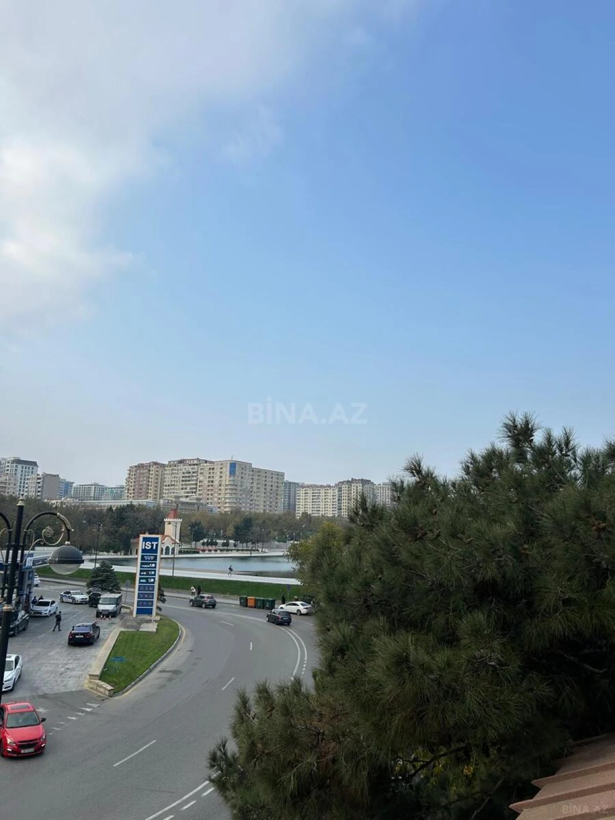 Satılır 6 otaqlı mənzil 540 m²
