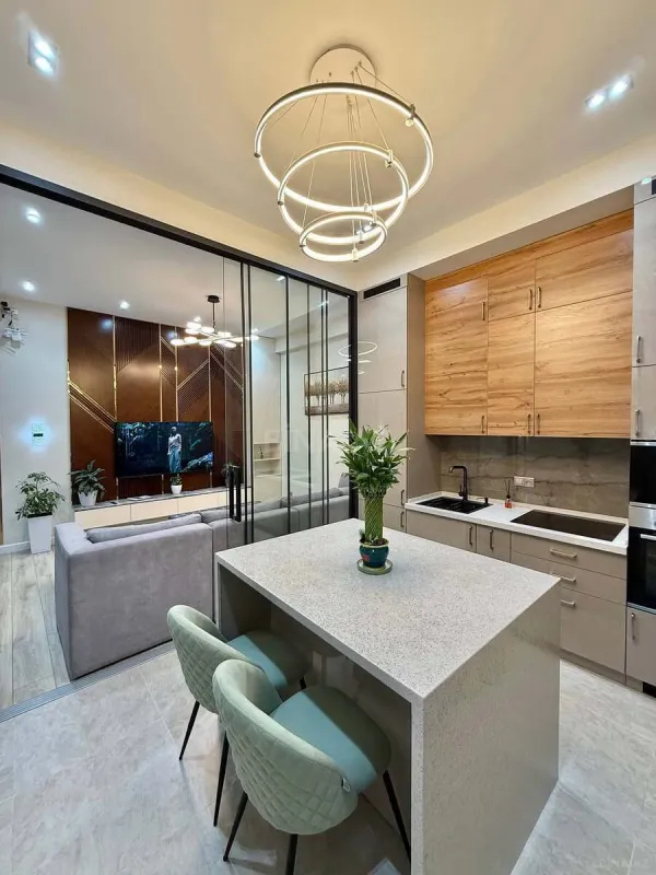 Kirayə verilir 2 otaqlı mənzil 60 m²