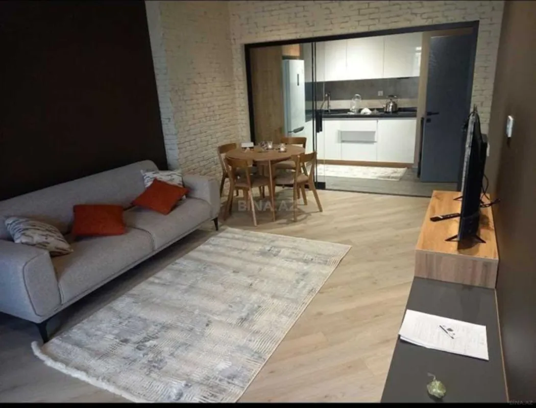 Satılır 2 otaqlı mənzil 70 m²