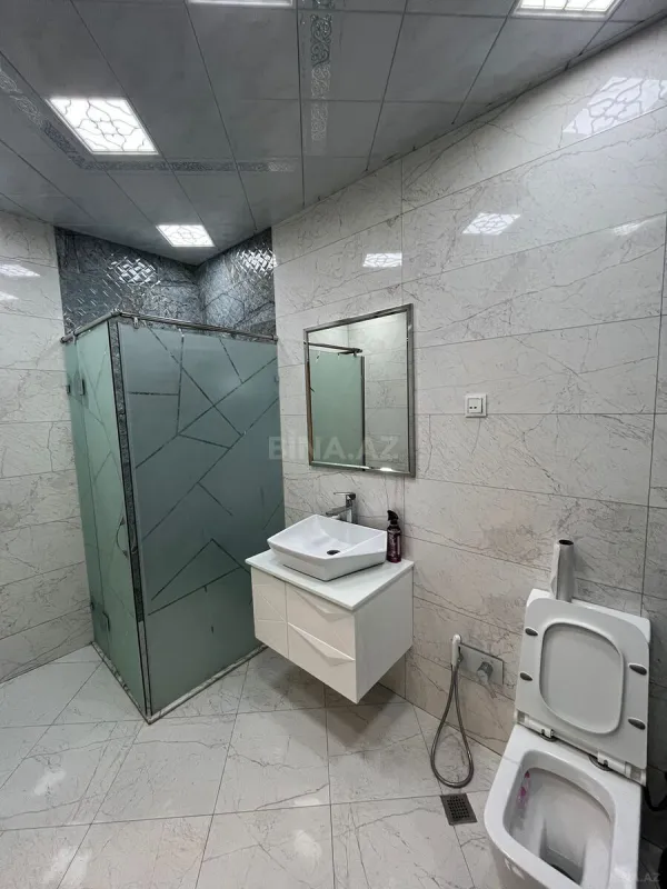 Satılır 3 otaqlı mənzil 148 m²