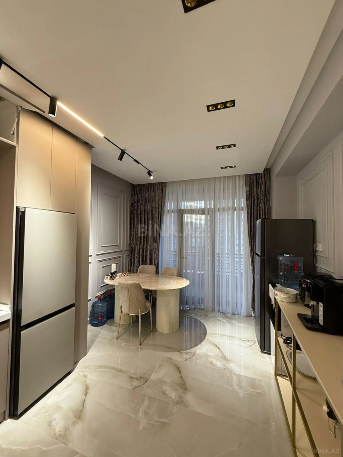 Kirayə verilir 3 otaqlı mənzil 110 m²