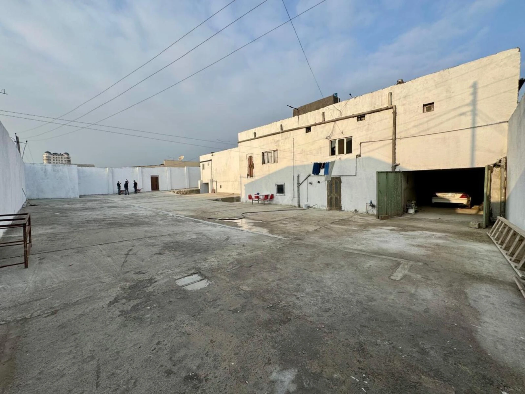 Satılır obyekt 357 m²