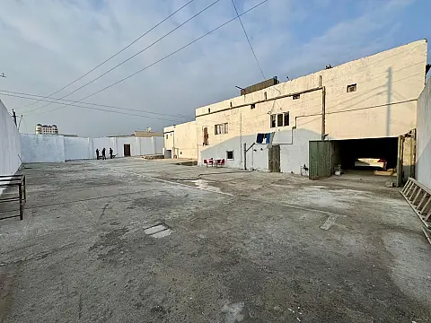 Satılır obyekt 357 m²