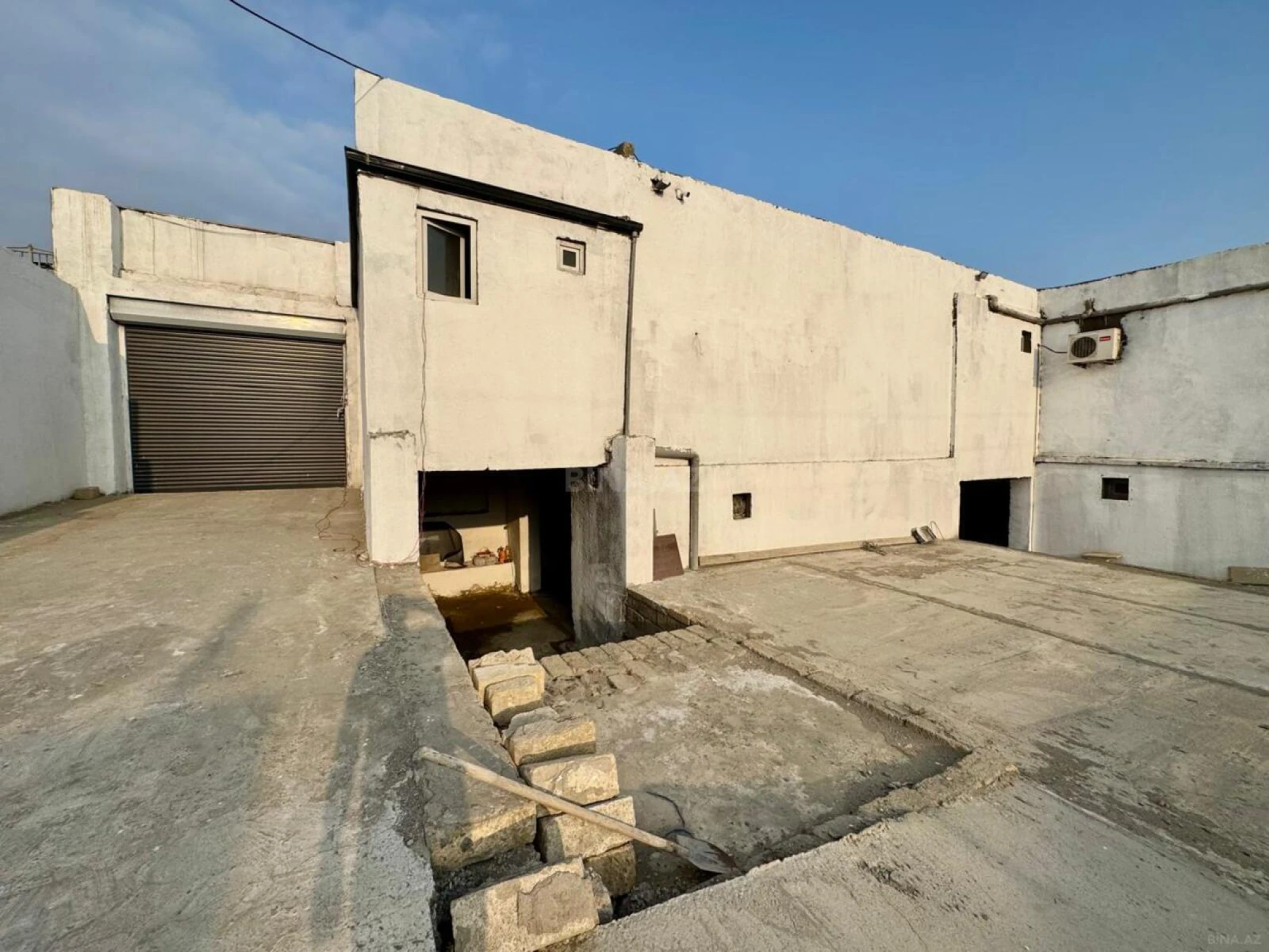 Satılır obyekt 357 m²