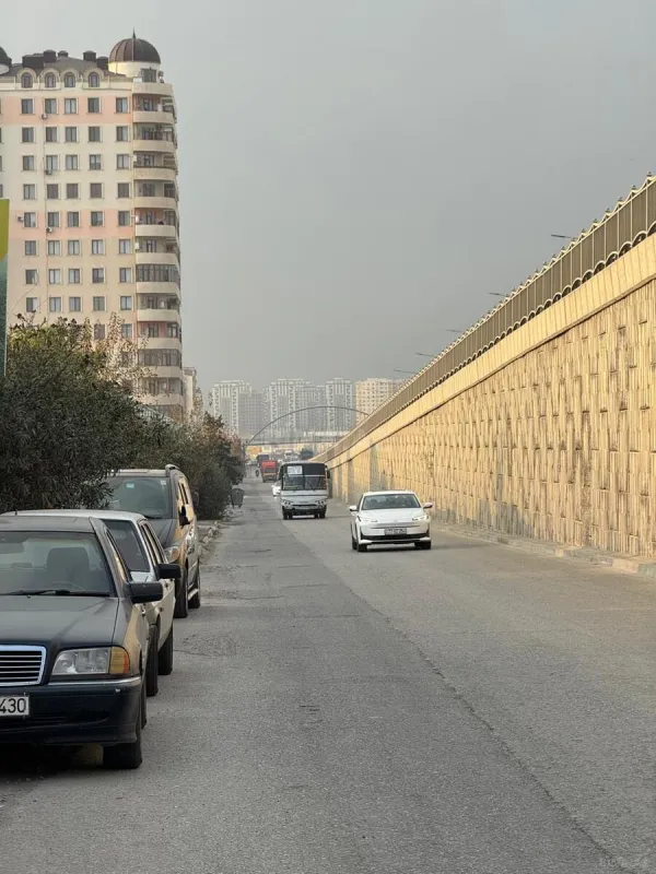 Satılır obyekt 357 m²