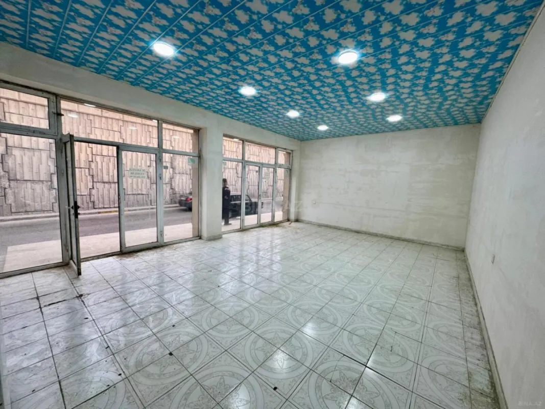 Satılır obyekt 357 m²