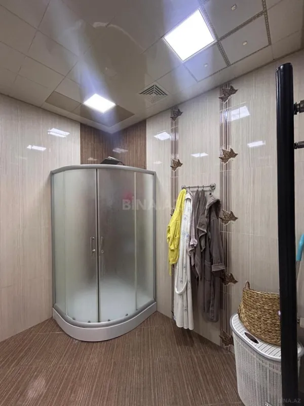 Satılır 4 otaqlı mənzil 162 m²