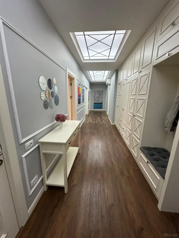 Kirayə verilir 3 otaqlı mənzil 140 m²