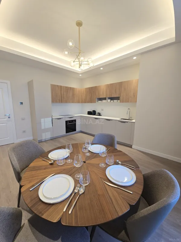 Kirayə verilir 3 otaqlı mənzil 125 m²