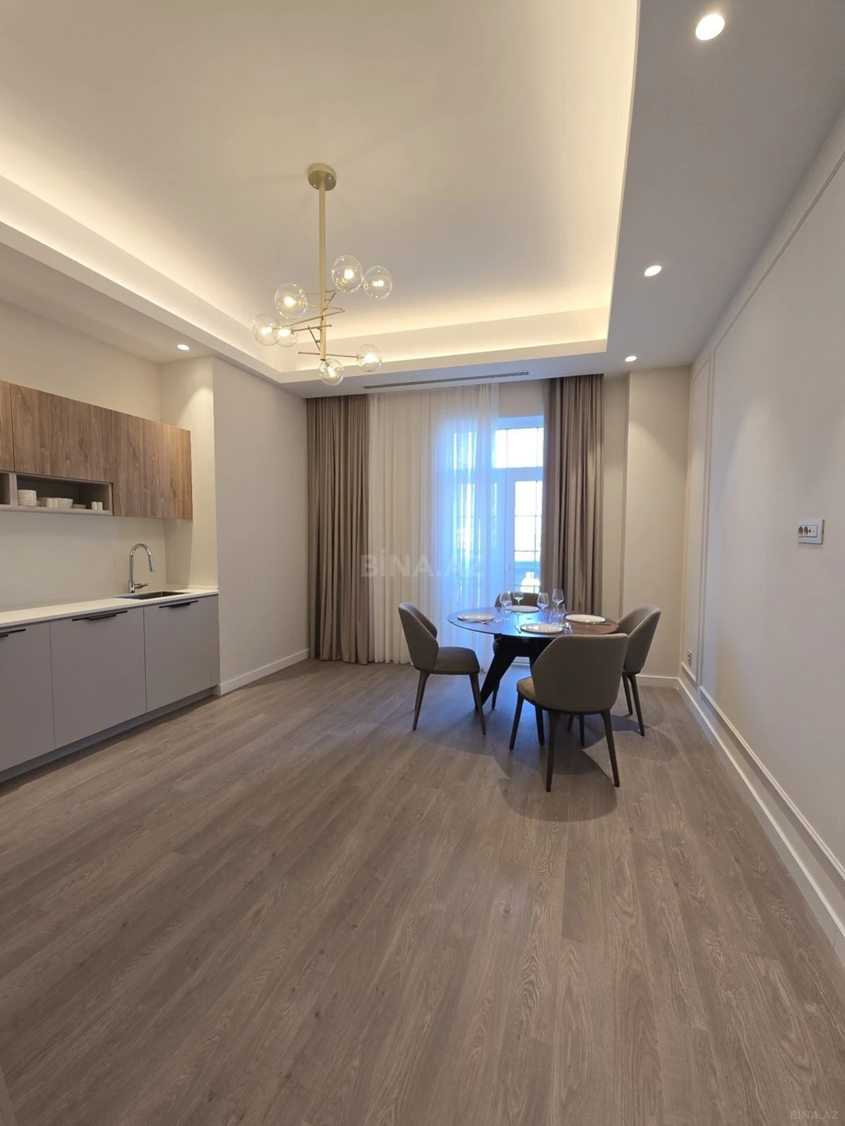 Kirayə verilir 3 otaqlı mənzil 125 m²